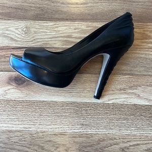 Vince Canute black sexy, stiletto, leather heels, size 10M.